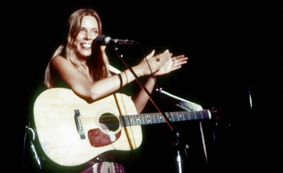 joni-mitchell-74